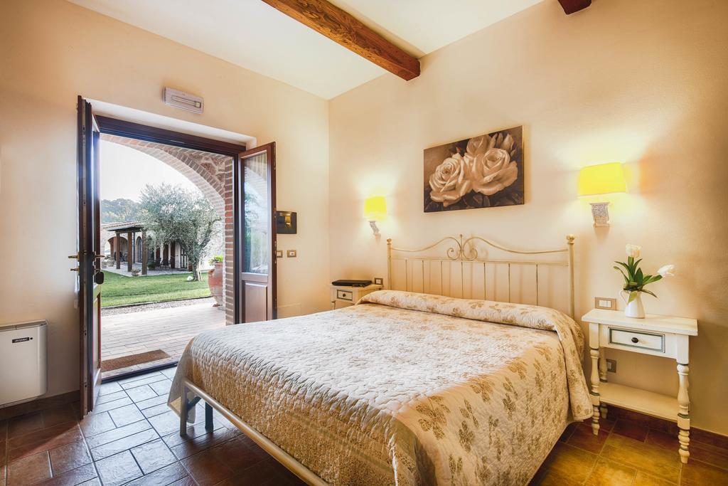 Bio Agriturismo Le Cascatelle Saturnia Eksteriør bilde