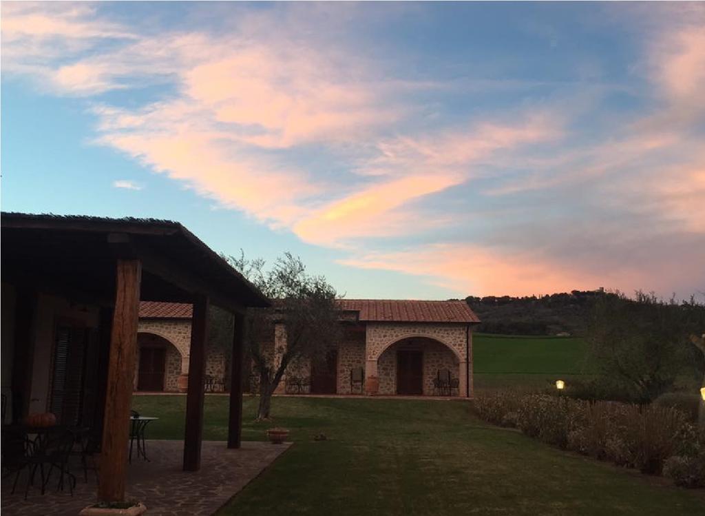 Bio Agriturismo Le Cascatelle Saturnia Eksteriør bilde